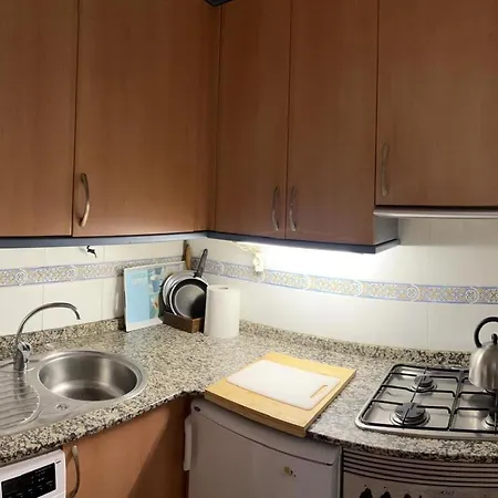 Alojamiento Acogedor Cercano Al Centro דירה א-קורוניה